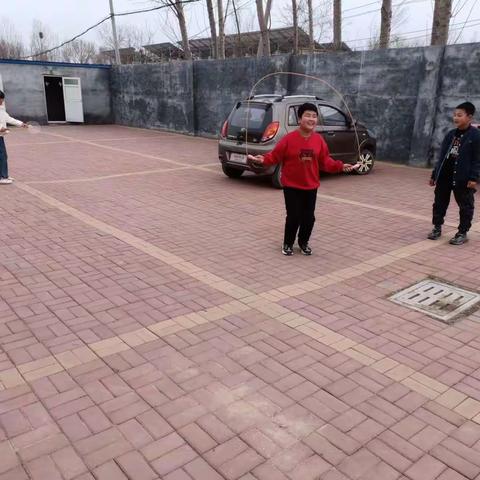 景县连镇乡建辉小学传统游戏进校园减负增效乐开花