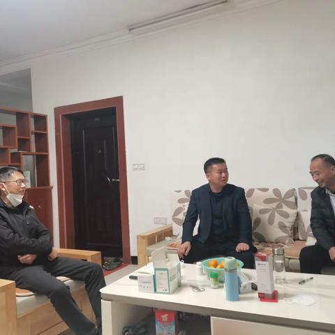 情系老教师，问候暖人心——小布中小学慰问退休老党员、老教师