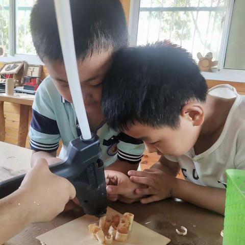 中一班木工坊——《螃蟹》