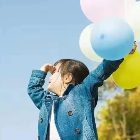哈贝智趣幼儿园温馨提醒：幼儿春捂有讲究，15℃是春捂的临界温度