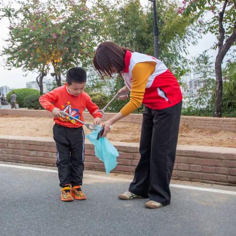 脚跟痛，很难弄。