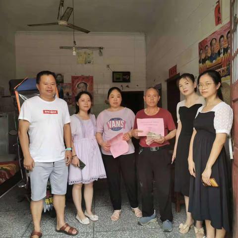 【文家市教育】爱心捐款，情暖校园——苍柏完小举行为张志纲一家捐款活动