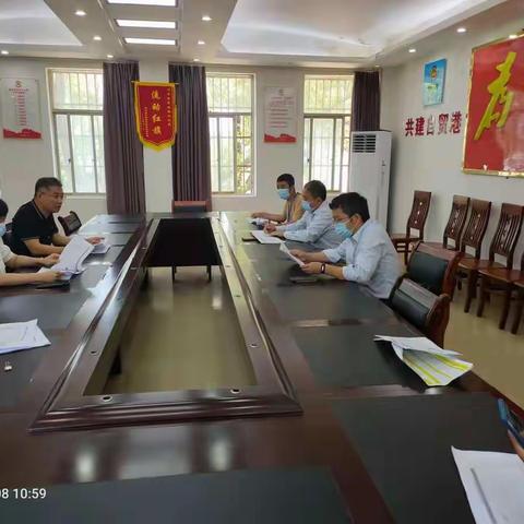 李功成副局长到大成镇东成镇督导森林督查整改工作。