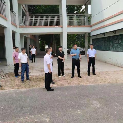 情系教师节，领导慰问暖人心