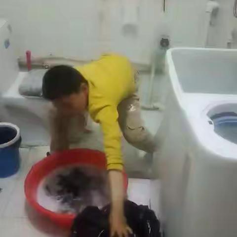 刘化学校飞翼班“五一”小长假侧记