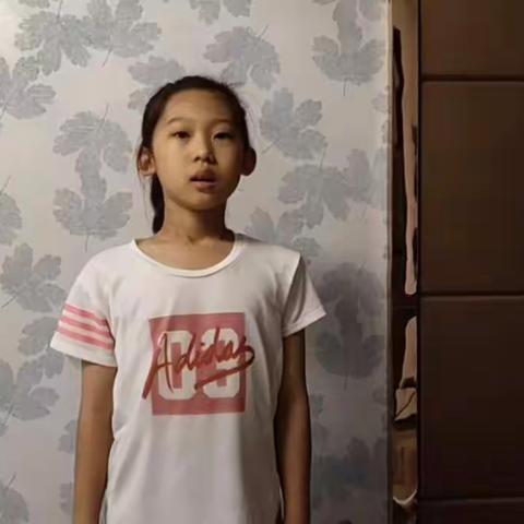 濮阳市实验小学四年级一班徐宁苒自助餐背诵（六）