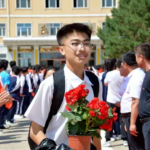 三年磨一剑  七月奏凯歌