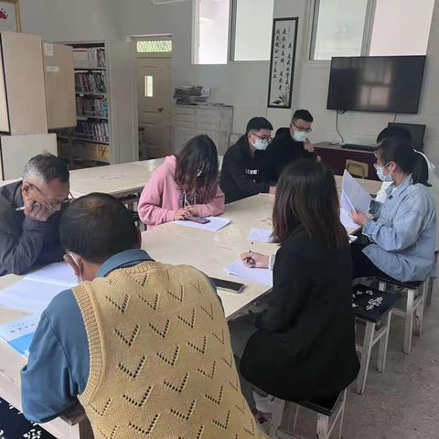 沿渡河镇堆子场小学开展义务教育阶段资助工作专项治理部署会