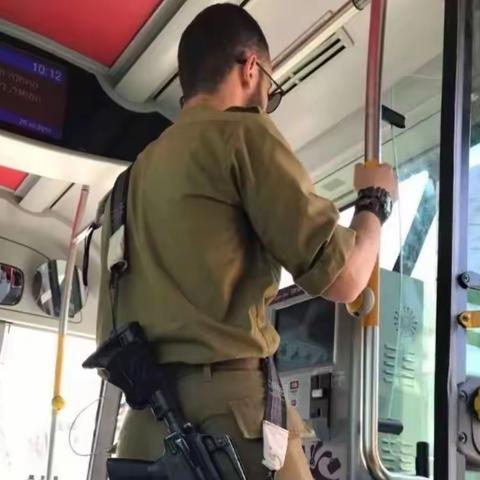 公交车上的以色列 / Israel on the bus