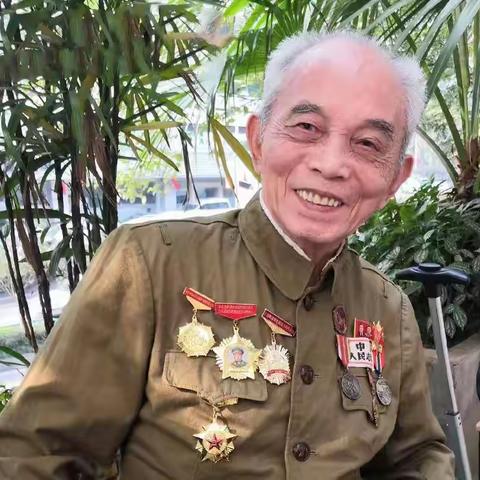 笑颜喜迎党的二十大胜利召开！