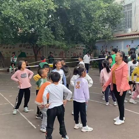 喜迎修仁镇中心小学2022“第二届秋季运动会”