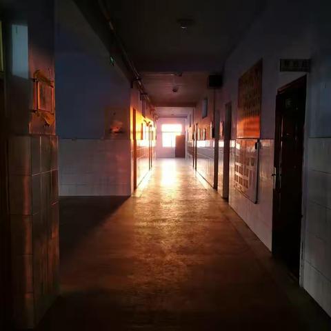 “空中课堂”活动——青坨营中学九年级优秀学生评选展示