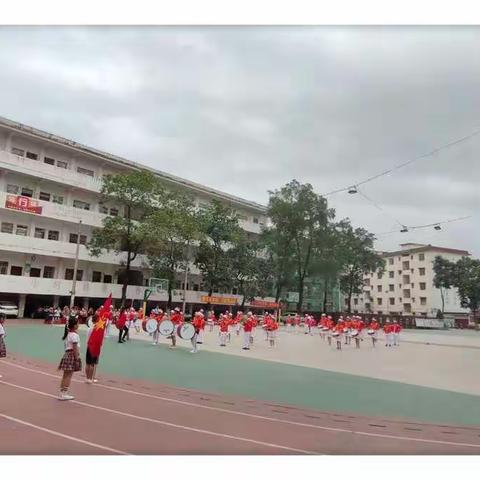 奏响新时代乐章，争当新时代好少年--隆盛镇中心小学参加少先队主题活动课评比