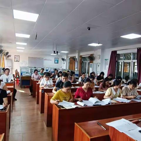 美好教育，从“心”开始——记双华镇第一小学班主任会议
