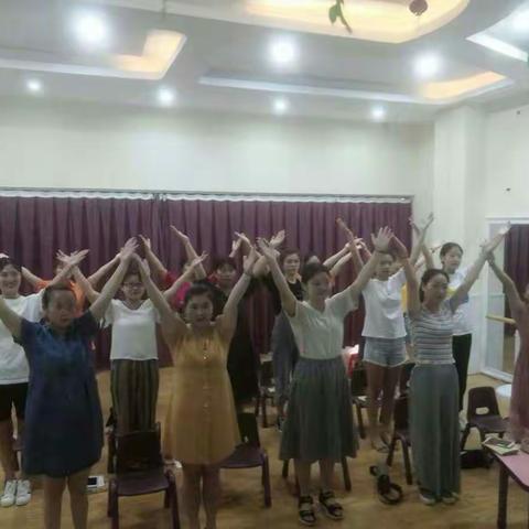 牢记使命，提升素质一快乐幼儿园师训花絮