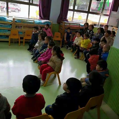 快乐幼儿园小（二）班“半日开放日教学展示活动”