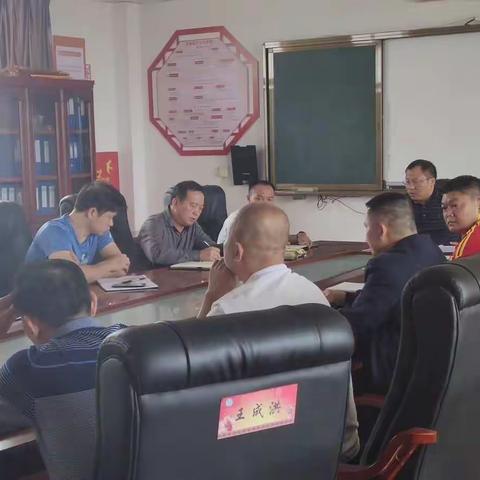 民族中学开展“学习十九届全会精神”及“新时代公民道德建设”简讯