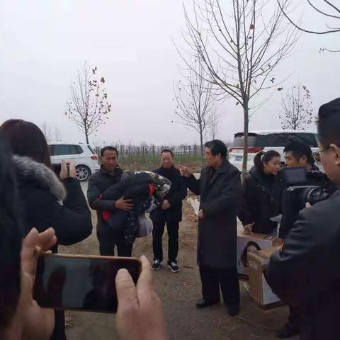 天灾无情，人间有爱