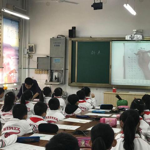 “笔墨恣意，妙趣横生”——漯河市市实验小学美术公开课