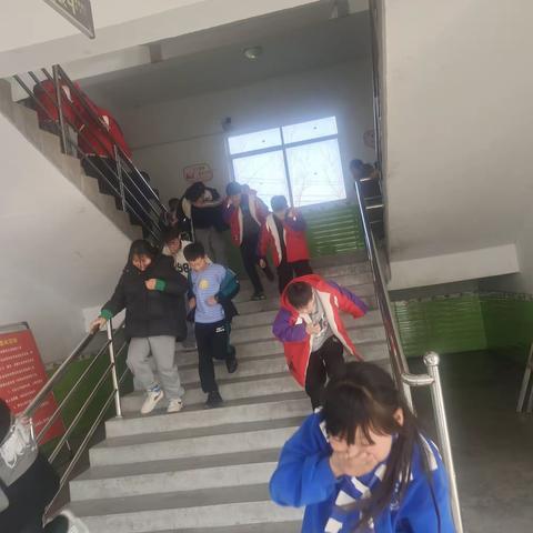 火灾的发生是现实生活中最常见、最突出、危害最大的一种灾难，是直接关系到人民生命安全、财产安全的大问题。