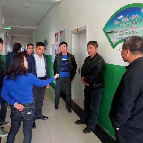 大河湾镇学校联合政府安委会、市教育局安全办、派出所、食药监、电站对校内进行安全大检查