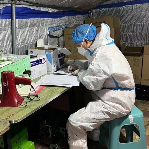 “疫”线中的公交群众身影：用志愿力量奔赴“疫线”！