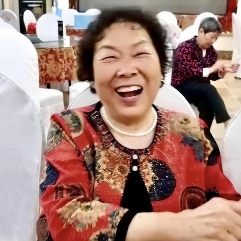 轻妆一路不施黛，弟子三千更抒怀——代凯书老师八十岁生日影集