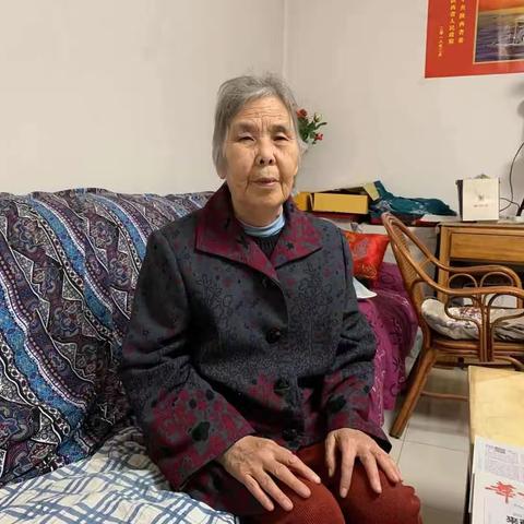 红心永驻   “她”捐来2000元—记区妇联退休党员张艾芳