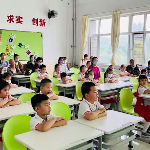 【佳馨幼儿园】走进小学，体验成长—佳馨幼儿园参观小学活动