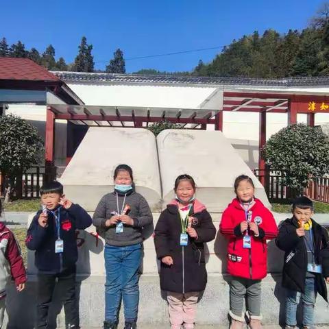 二(1)优秀学生表彰