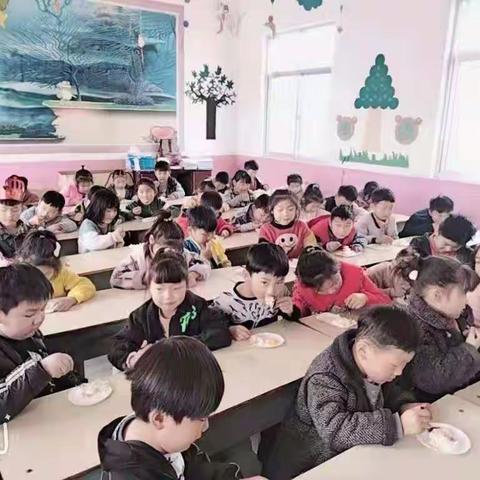 张弓镇中心小学附属幼儿园学前三班