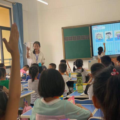 记海口市金盘实验学校2019-2020学年第一学期第三周小学英语随堂听课活动