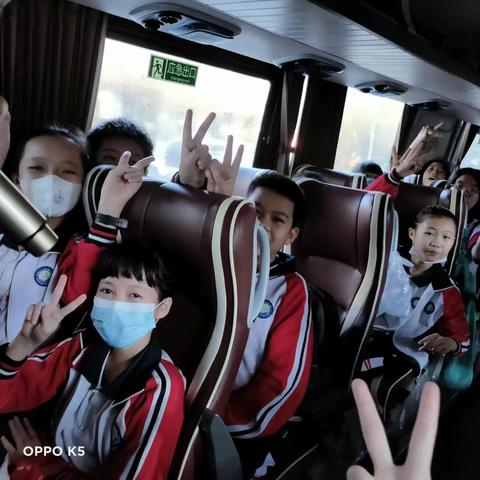 快乐成长在路上——记琼海小学新田校区五年级“呀诺达”研学之旅