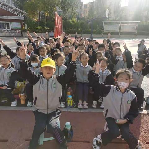 凝心聚力抗疫情      家校共育促成长