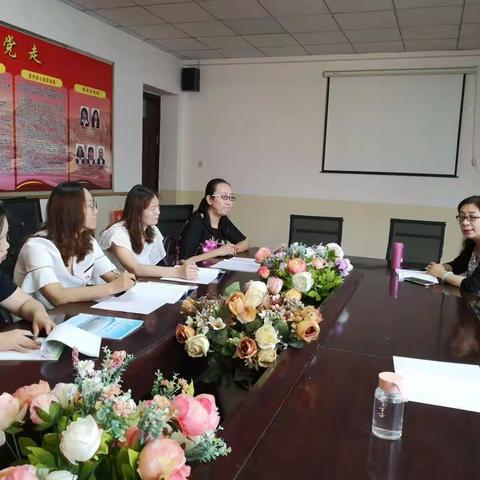 【海区六小】海区教研员赵丽娟老师“蹲点指导”海区六小英语教学工作