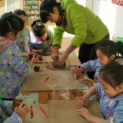 我们一起来玩泥巴