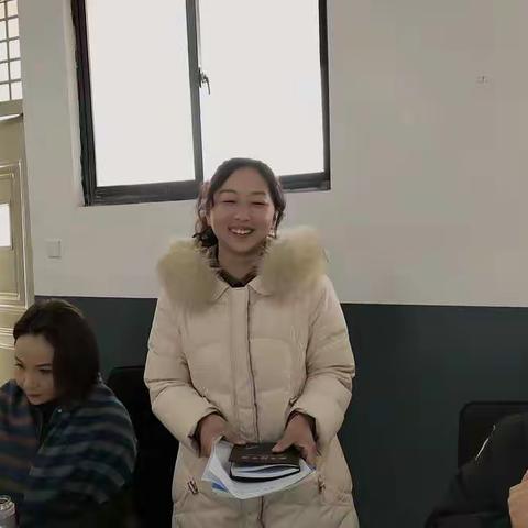 学习新课标   把握新方向  虞城县实验小学三年级语文教研组学习新课标纪实