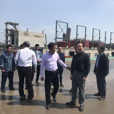 市政协副主席闫路平在黎城县开展入企服务活动