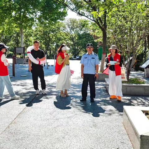 寺坡街道龙泉社区开展防溺水安全宣传活动