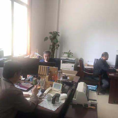 济南市植物保护站召开小麦条锈病发生趋势会商会