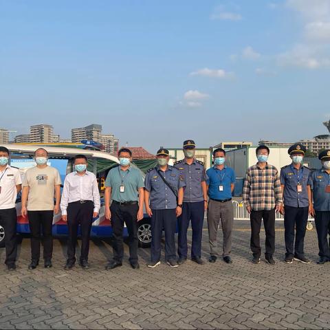 市交通港航局在新海港组织开展禁塑联合执法行动