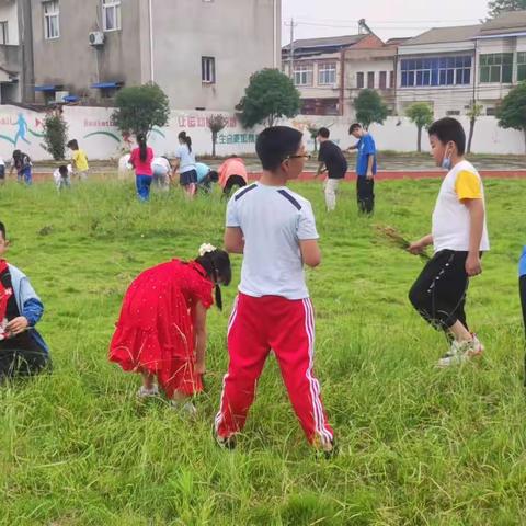 九沟小学端午节放假告家长书