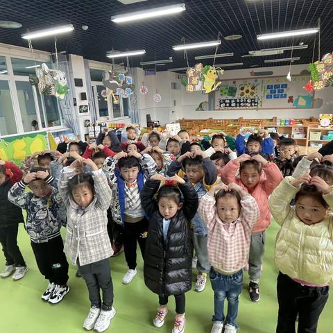 《浓情三八 心存感恩》新华幼儿园中一班的女神节庆祝活动～