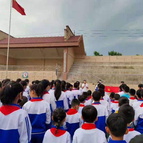 姜山镇中心小学五年级一班庆六一活动