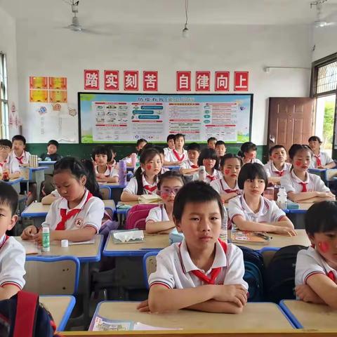 “双减”不减爱，家访暖千家——乐平市镇桥镇徐家小学四年级家访纪实