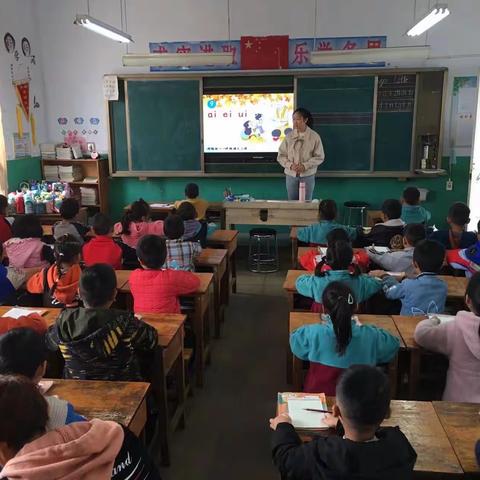 秋意正浓，教研花开——明德小学刘悦老师的公开课