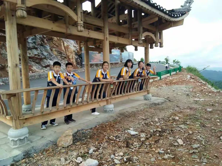 踏实奋进,砥砺前行――成长中的古丈一中思源班