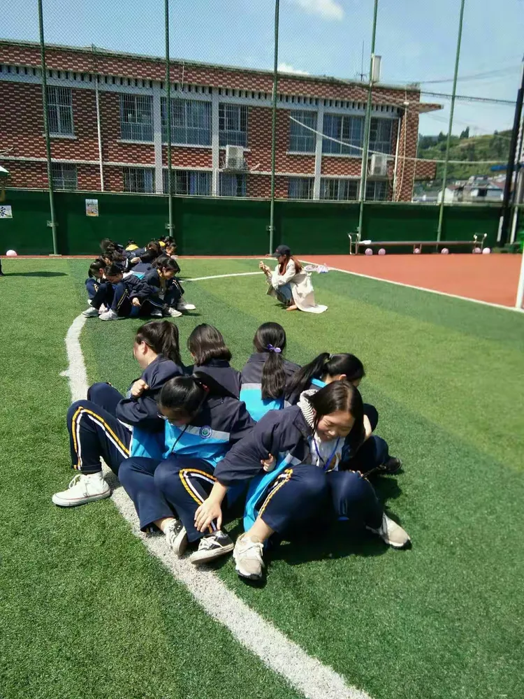 踏实奋进,砥砺前行――成长中的古丈一中思源班