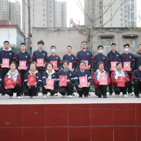 “不负光阴，砥砺前行”——许昌高中24届青桐鸣高二联考表彰暨总结大会