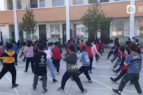 马营小学三四月德育总结